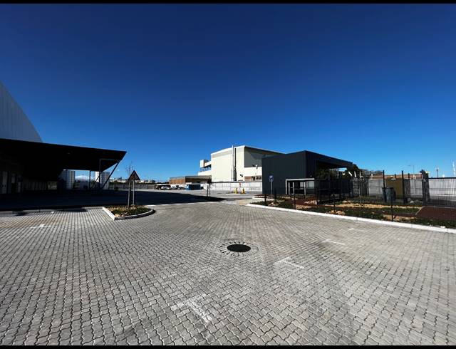 17,600M² WAREHOUSE TO LET IN PAROW INDUSTRIAL